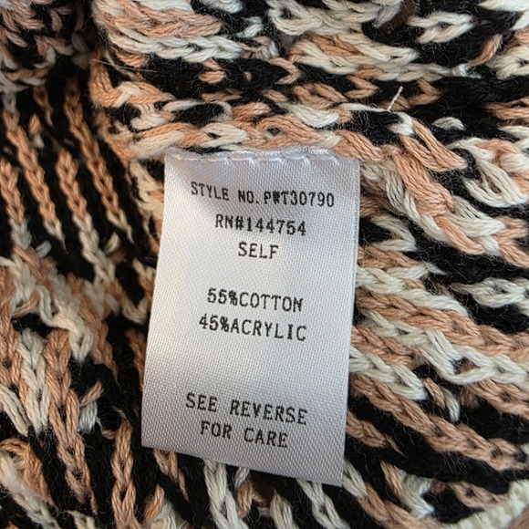 Davis & Dani Womens 1XL Tan Black Cream Geometric Open Knit Sweater - Picture 14 of 17